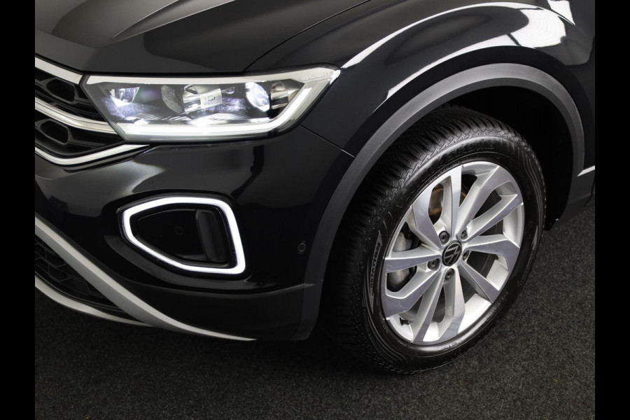 Volkswagen T-Roc 1.5 TSI Style 150 PK DSG | Trekhaak afneembaar | Navigatie | Stoel verwarming en massage | Alcantara |