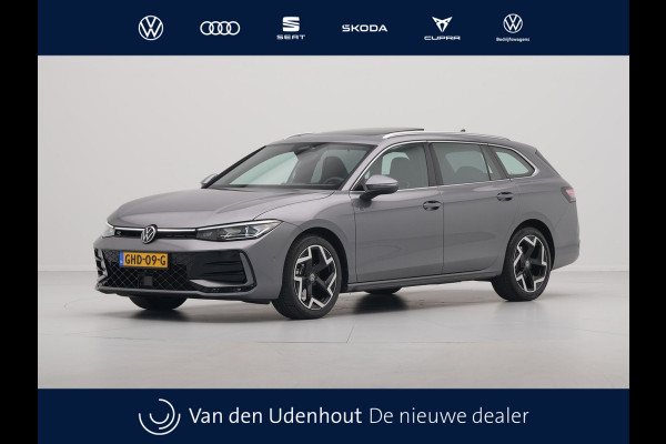 Volkswagen Passat Variant 1.5 eTSI 150pk R-Line Business Panorama Trekhaak Camera Side Assist 227