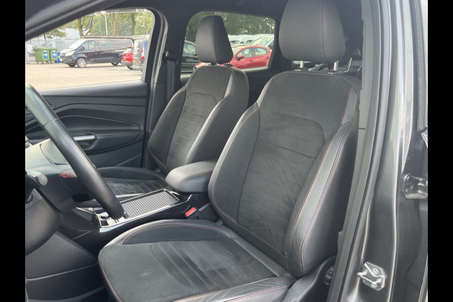 Ford Kuga 1.5 EcoB. ST Line 150pk! TREKHAAK! CAMERA! 19INCH!