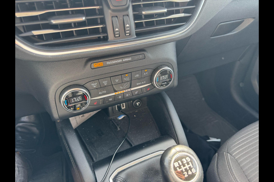 Ford Kuga 1.5 EcoBoost Titanium X 150pk  | Achteruitrijcamera | Cruise control | Winterpack | 18 inch Lichtmetalen velgen | 1.800kg Trekgewicht | Dealer onderhouden