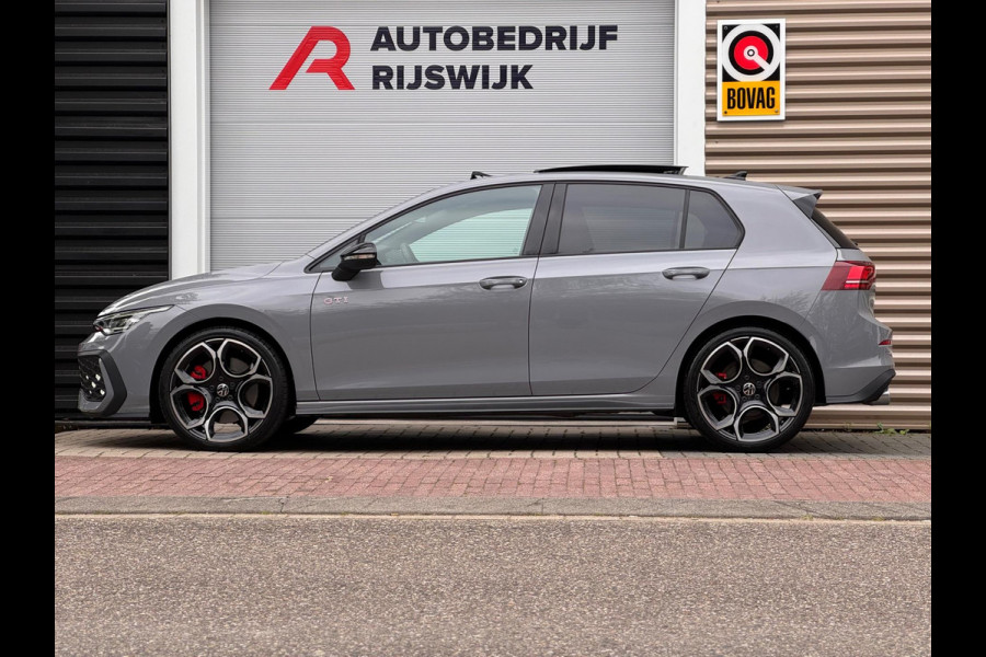 Volkswagen Golf 2.0 TSI GTI Pano/Camera/HuD/Trekhaak