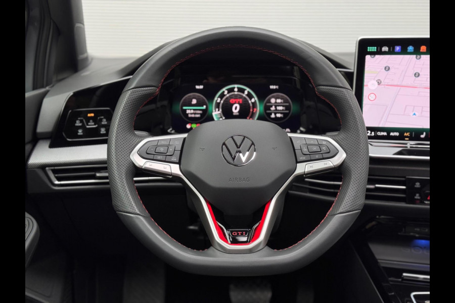 Volkswagen Golf 2.0 TSI GTI Pano/Camera/HuD/Trekhaak