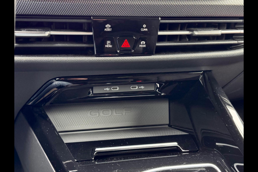 Volkswagen Golf 2.0 TSI GTI Pano/Camera/HuD/Trekhaak