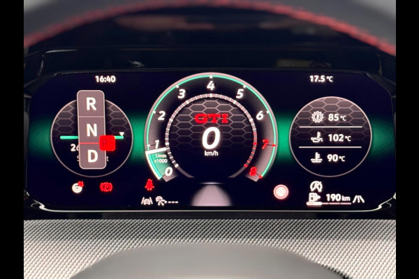 Volkswagen Golf 2.0 TSI GTI Pano/Camera/HuD/Trekhaak