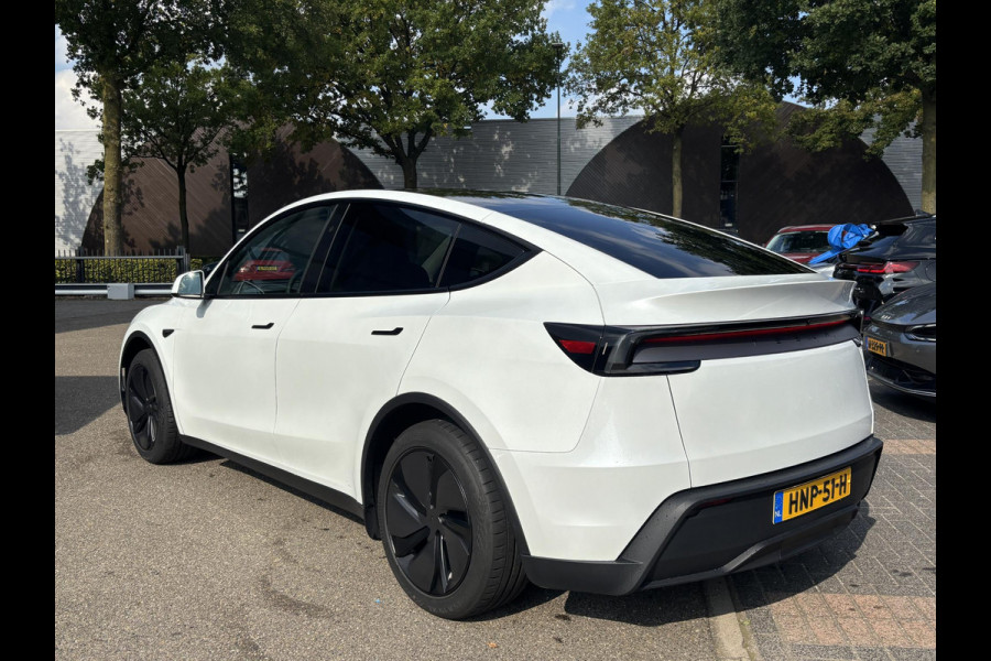 Tesla Model Y RWD 58 kWh NIEUW MODEL| VAN: 44.900,- VOOR: 42.877,- UW HERSFTVOORDEEL: 2.023,- EURO | ORIGINEEL NL auto | TESLA VOLLEDIGE GARANTIE T/M 05-2029/80.000KM