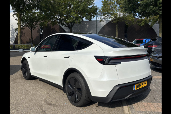 Tesla Model Y RWD 58 kWh NIEUW MODEL| VAN: 44.900,- VOOR: 42.877,- UW HERSFTVOORDEEL: 2.023,- EURO | ORIGINEEL NL auto | TESLA VOLLEDIGE GARANTIE T/M 05-2029/80.000KM