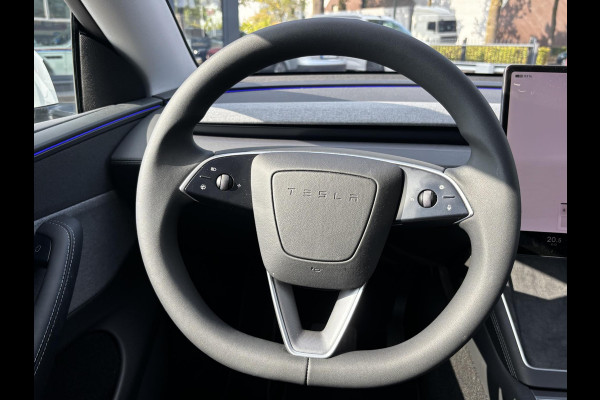 Tesla Model Y RWD 58 kWh NIEUW MODEL| VAN: 44.900,- VOOR: 42.877,- UW HERSFTVOORDEEL: 2.023,- EURO | ORIGINEEL NL auto | TESLA VOLLEDIGE GARANTIE T/M 05-2029/80.000KM