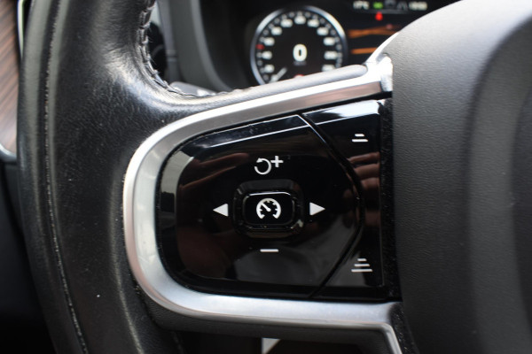 Volvo XC60 B5 264PK Automaat Inscription / Navigatie / 360 Camera / Adaptieve Cruise Control / Leder / LM Velgen / Trekhaak / Volvo XC60 B5 264PK Automaat Inscription / Navigatie / 360 Camera / Adaptieve Cruise Control / Leder / LM Velgen / Trekhaak /