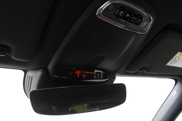 Volvo XC60 B5 264PK Automaat Inscription / Navigatie / 360 Camera / Adaptieve Cruise Control / Leder / LM Velgen / Trekhaak / Volvo XC60 B5 264PK Automaat Inscription / Navigatie / 360 Camera / Adaptieve Cruise Control / Leder / LM Velgen / Trekhaak /