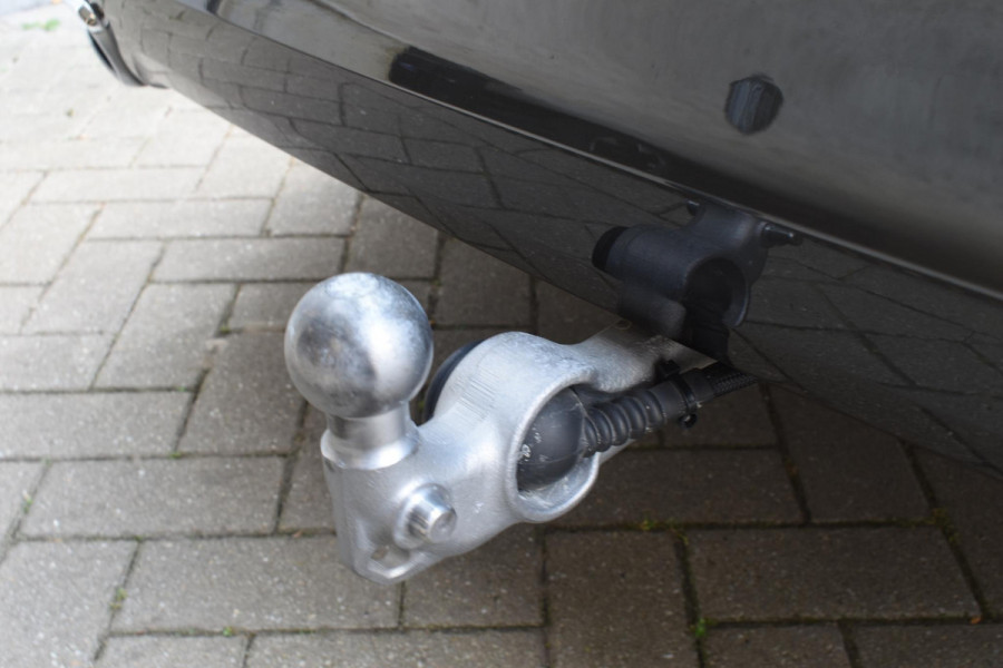 Volvo XC60 B5 264PK Automaat Inscription / Navigatie / 360 Camera / Adaptieve Cruise Control / Leder / LM Velgen / Trekhaak / Volvo XC60 B5 264PK Automaat Inscription / Navigatie / 360 Camera / Adaptieve Cruise Control / Leder / LM Velgen / Trekhaak /