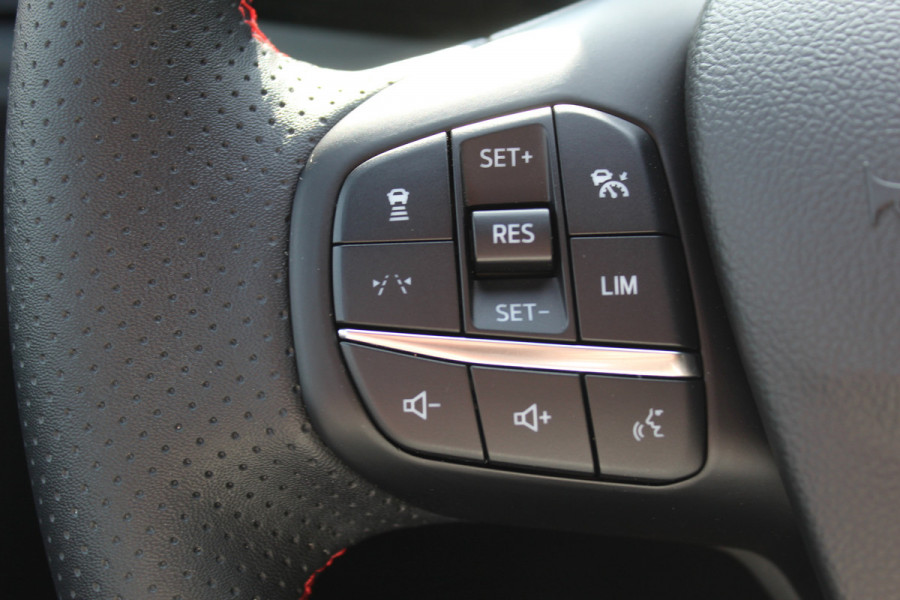 Ford Kuga 2.5 PHEV ST-Line X , 2100kg Trekhaak , Nieuw model Panorama/schuifkantel dak , Trekhaak  , AGR stoelen voor 360graden camera , Winter pack , Head Up display