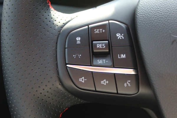 Ford Kuga 2.5 PHEV ST-Line X , 2100kg Trekhaak , Nieuw model Panorama/schuifkantel dak , Trekhaak  , AGR stoelen voor 360graden camera , Winter pack , Head Up display