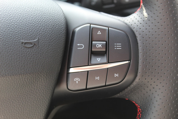 Ford Kuga 2.5 PHEV ST-Line X , 2100kg Trekhaak , Nieuw model Panorama/schuifkantel dak , Trekhaak  , AGR stoelen voor 360graden camera , Winter pack , Head Up display