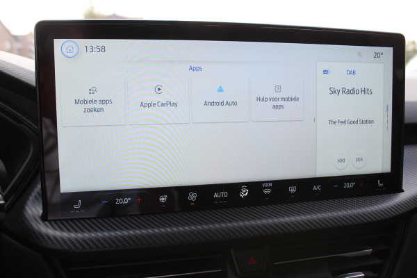 Ford Kuga 2.5 PHEV ST-Line X , 2100kg Trekhaak , Nieuw model Panorama/schuifkantel dak , Trekhaak  , AGR stoelen voor 360graden camera , Winter pack , Head Up display