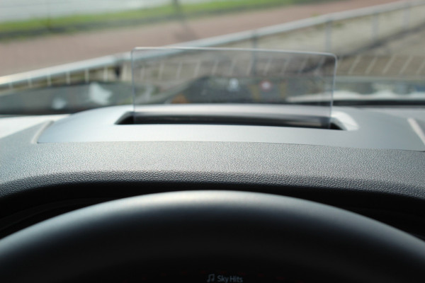 Ford Kuga 2.5 PHEV ST-Line X , 2100kg Trekhaak , Nieuw model Panorama/schuifkantel dak , Trekhaak  , AGR stoelen voor 360graden camera , Winter pack , Head Up display