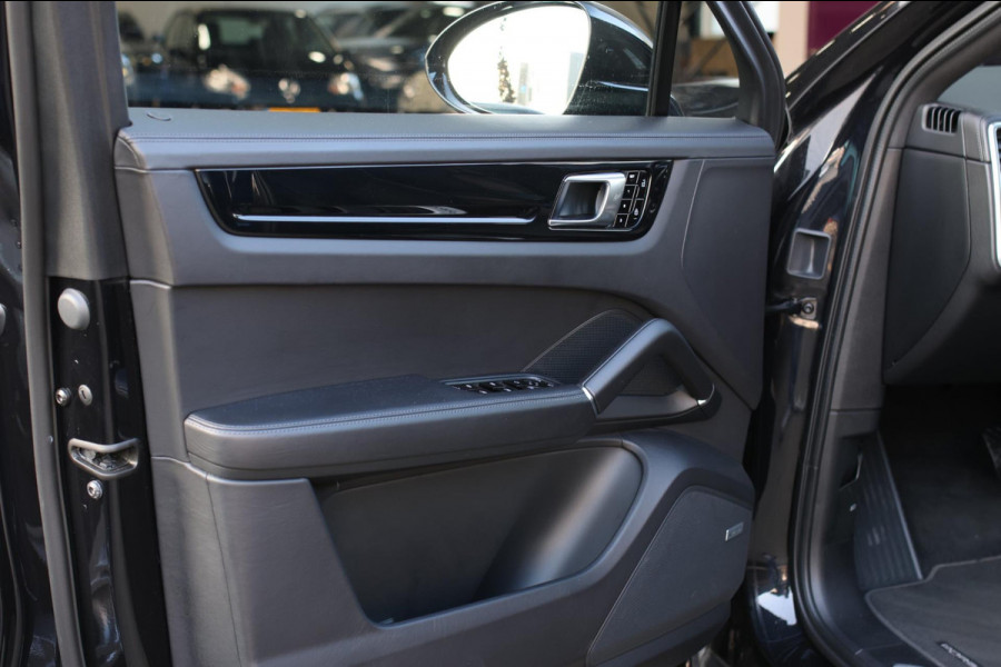 Porsche Cayenne Coupé 3.0 E-Hybrid *Pano*Sport Design*360 Camera*Soft-Close*Bose*