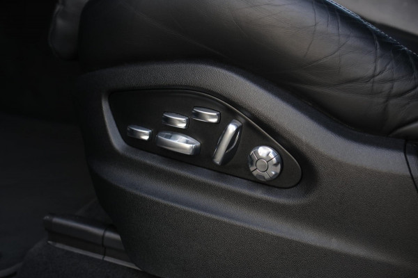 Porsche Cayenne Coupé 3.0 E-Hybrid *Pano*Sport Design*360 Camera*Soft-Close*Bose*