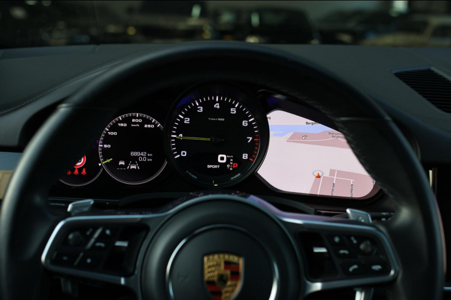 Porsche Cayenne Coupé 3.0 E-Hybrid *Pano*Sport Design*360 Camera*Soft-Close*Bose*