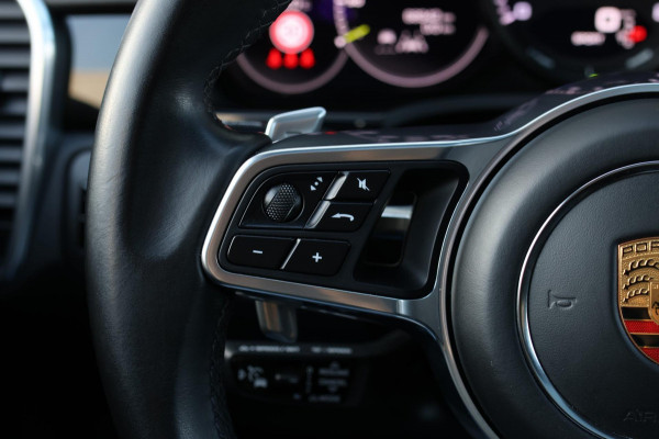 Porsche Cayenne Coupé 3.0 E-Hybrid *Pano*Sport Design*360 Camera*Soft-Close*Bose*