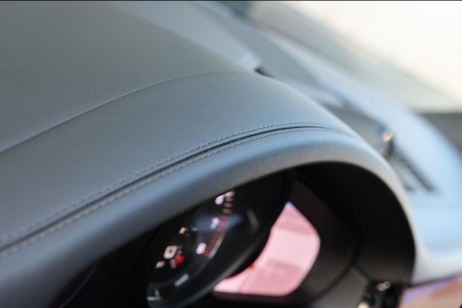 Porsche Cayenne Coupé 3.0 E-Hybrid *Pano*Sport Design*360 Camera*Soft-Close*Bose*