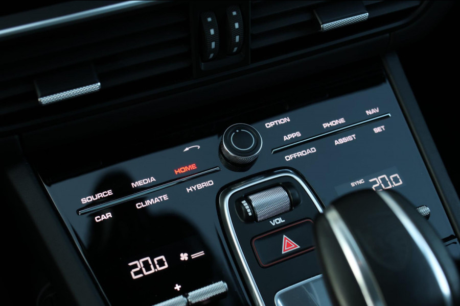 Porsche Cayenne Coupé 3.0 E-Hybrid *Pano*Sport Design*360 Camera*Soft-Close*Bose*