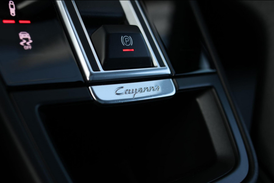 Porsche Cayenne Coupé 3.0 E-Hybrid *Pano*Sport Design*360 Camera*Soft-Close*Bose*