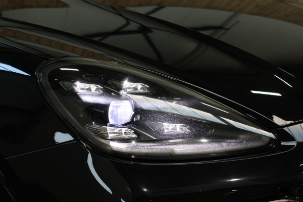 Porsche Cayenne Coupé 3.0 E-Hybrid *Pano*Sport Design*360 Camera*Soft-Close*Bose*