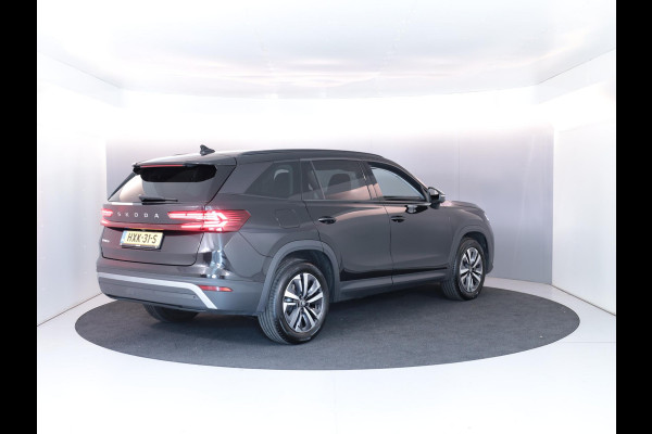 Škoda Kodiaq 1.5 TSI MHEV Business Edition 7p. 150 pk Automaat (DSG) | 7-Persoons | Verlengde garantie | Navigatie | Trekhaak (wegklapbaar) | Parkeersensoren | Achteruitrijcamera | Matrix LED koplampen |