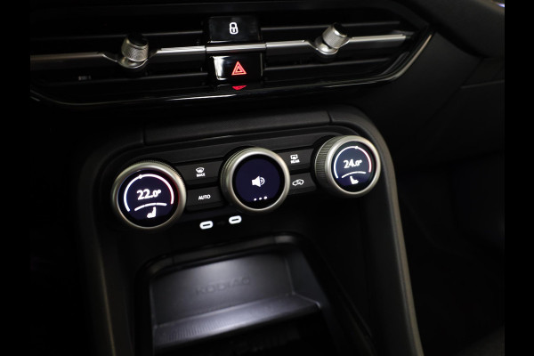 Škoda Kodiaq 1.5 TSI MHEV Business Edition 7p. 150 pk Automaat (DSG) | 7-Persoons | Verlengde garantie | Navigatie | Trekhaak (wegklapbaar) | Parkeersensoren | Achteruitrijcamera | Matrix LED koplampen |