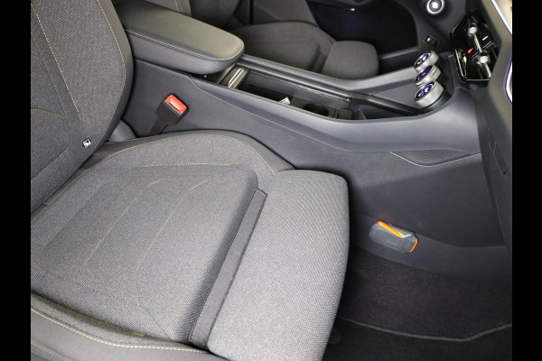 Škoda Kodiaq 1.5 TSI MHEV Business Edition 7p. 150 pk Automaat (DSG) | 7-Persoons | Verlengde garantie | Navigatie | Trekhaak (wegklapbaar) | Parkeersensoren | Achteruitrijcamera | Matrix LED koplampen |