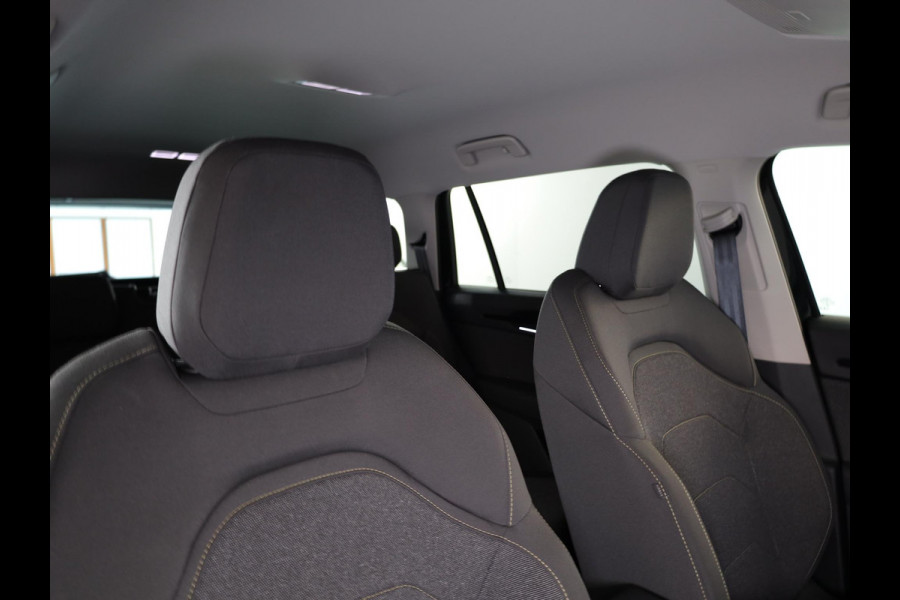 Škoda Kodiaq 1.5 TSI MHEV Business Edition 7p. 150 pk Automaat (DSG) | 7-Persoons | Verlengde garantie | Navigatie | Trekhaak (wegklapbaar) | Parkeersensoren | Achteruitrijcamera | Matrix LED koplampen |