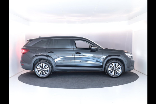 Škoda Kodiaq 1.5 TSI MHEV Business Edition 7p. 150 pk Automaat (DSG) | 7-Persoons | Verlengde garantie | Navigatie | Trekhaak (wegklapbaar) | Parkeersensoren | Achteruitrijcamera | Matrix LED koplampen |