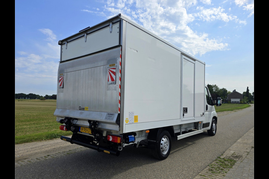Peugeot Boxer 435 2.2 BlueHDi Bakwagen + laadklep - 165 Pk - Euro 6 - Airco - Cruise Control