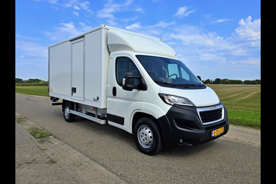 Peugeot Boxer 435 2.2 BlueHDi Bakwagen + laadklep - 165 Pk - Euro 6 - Airco - Cruise Control