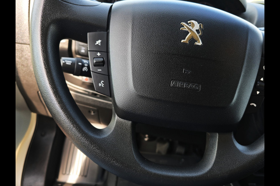 Peugeot Boxer 435 2.2 BlueHDi Bakwagen + laadklep - 165 Pk - Euro 6 - Airco - Cruise Control