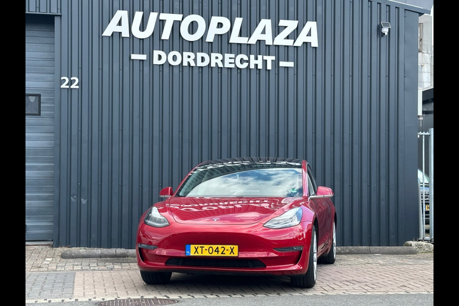 Tesla Model 3 Long Range AWD 75 kWh SOH 89€