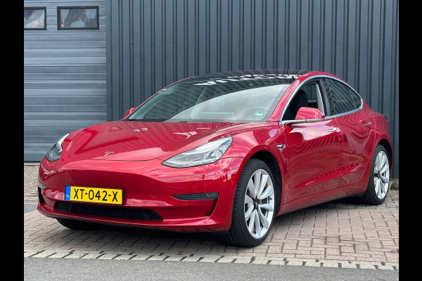 Tesla Model 3 Long Range AWD 75 kWh SOH 89€