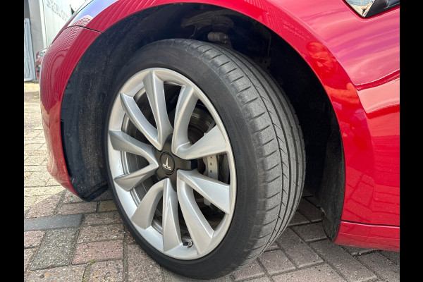 Tesla Model 3 Long Range AWD 75 kWh SOH 89€