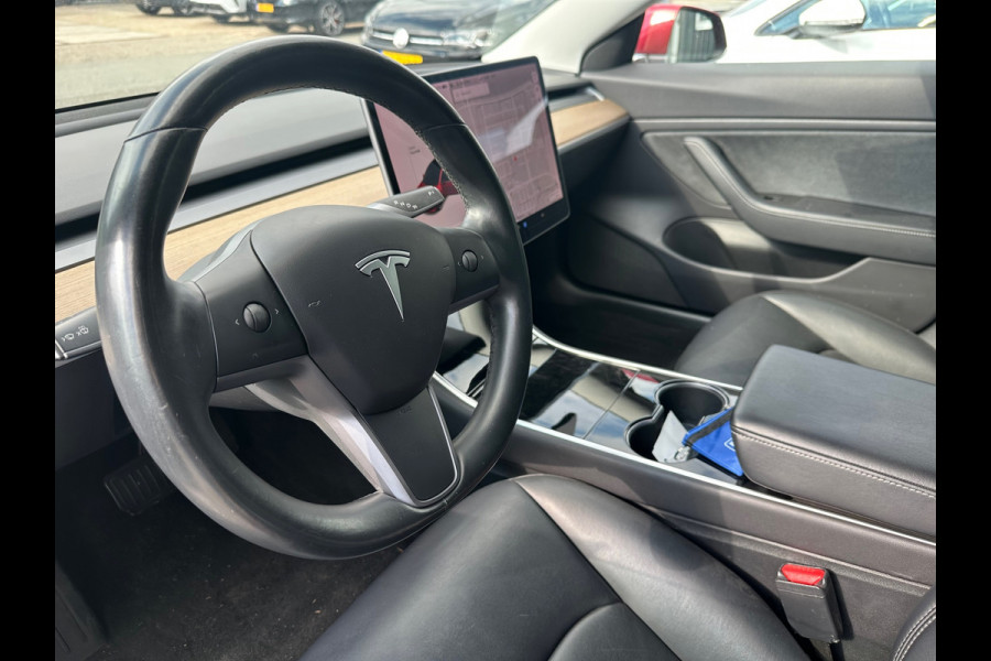 Tesla Model 3 Long Range AWD 75 kWh SOH 89€