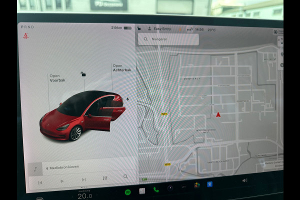 Tesla Model 3 Long Range AWD 75 kWh SOH 89€