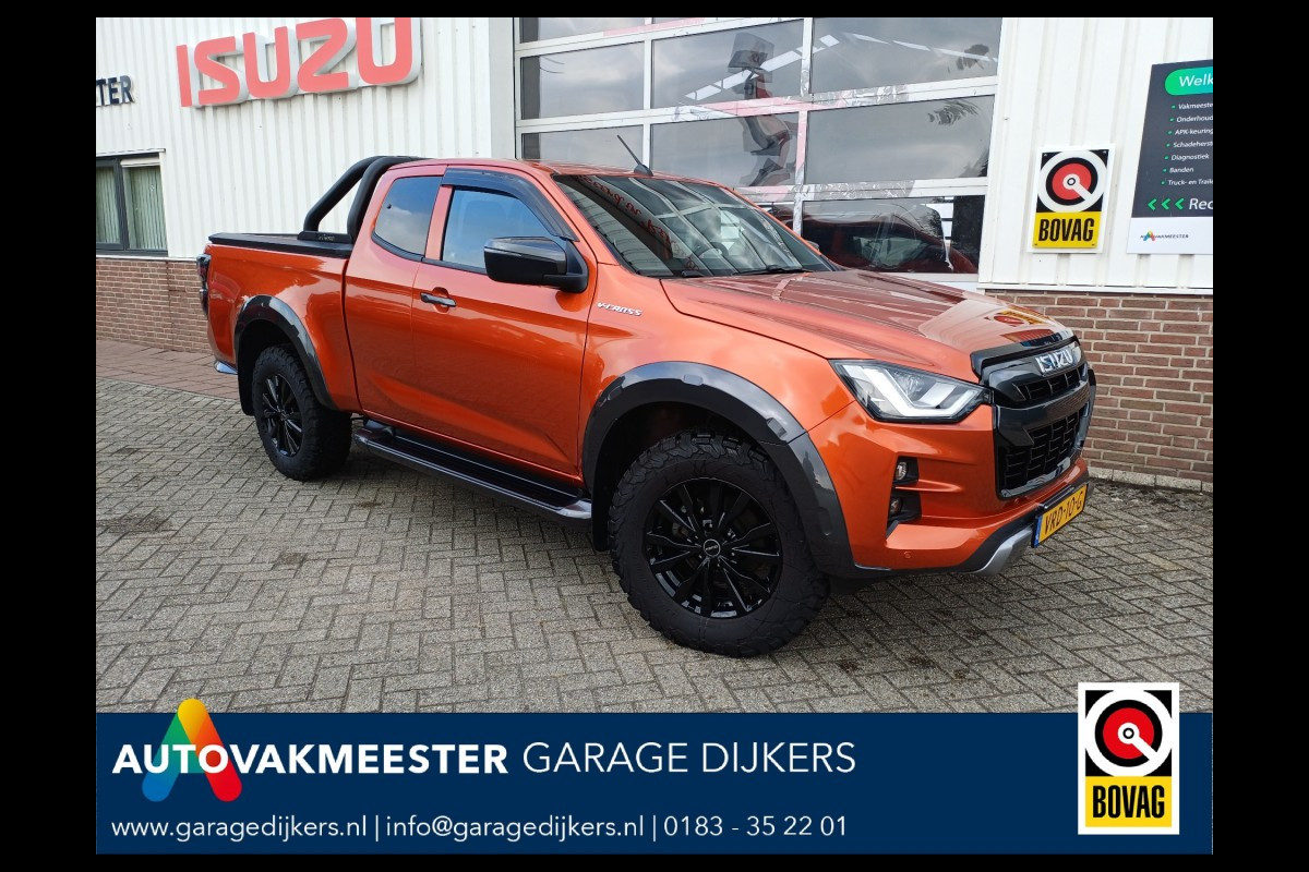 Isuzu D-max Extented Cab V-Cross 4WD AT Webasto 8000 Km 06-22