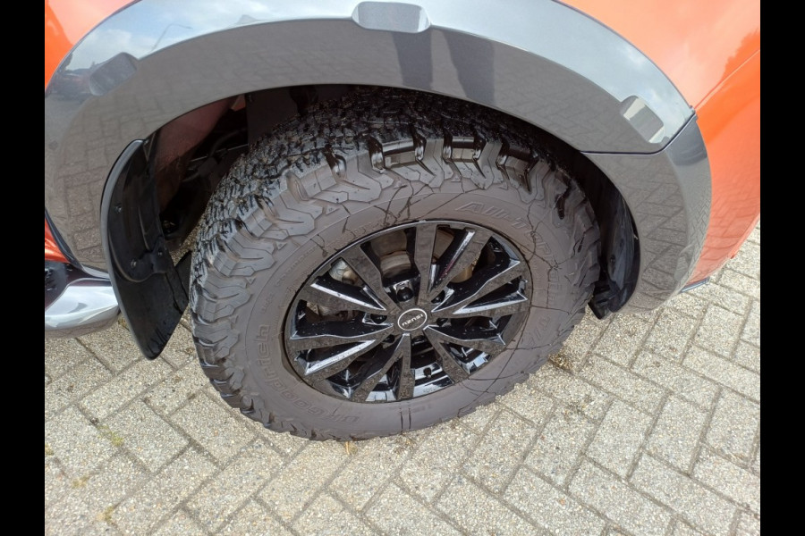 Isuzu D-max Extented Cab V-Cross 4WD AT Webasto 8000 Km 06-22