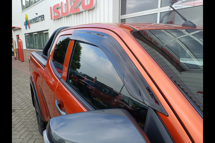 Isuzu D-max Extented Cab V-Cross 4WD AT Webasto 8000 Km 06-22