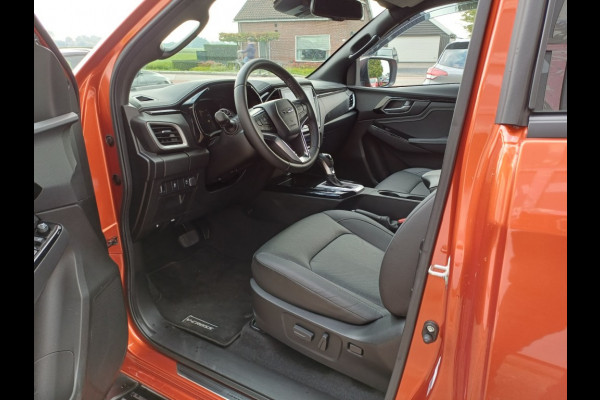 Isuzu D-max Extented Cab V-Cross 4WD AT Webasto 8000 Km 06-22