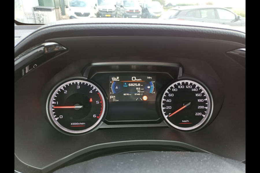 Isuzu D-max Extented Cab V-Cross 4WD AT Webasto 8000 Km 06-22