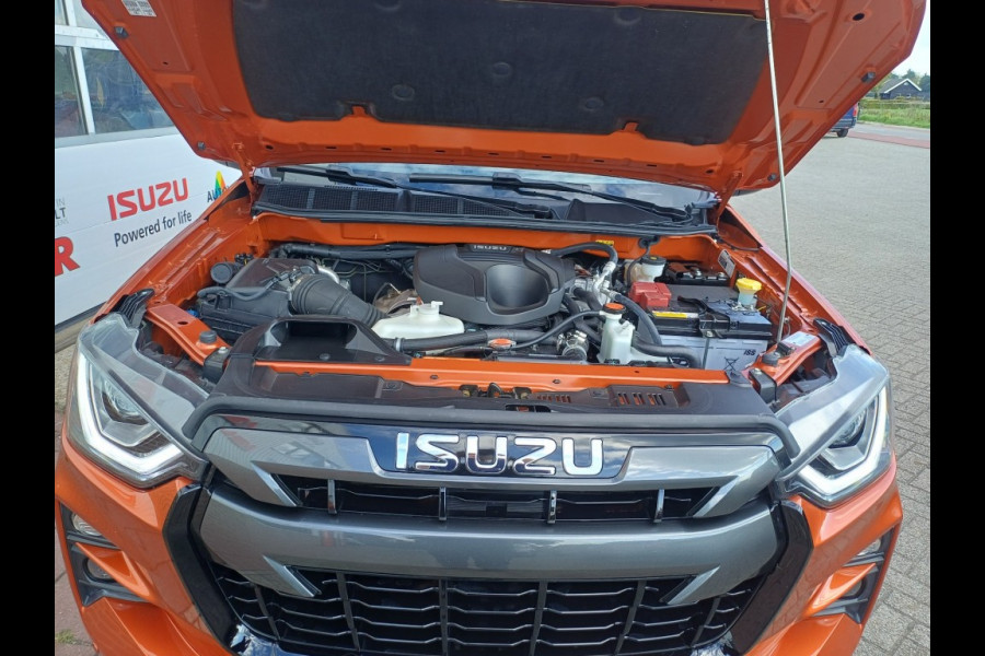 Isuzu D-max Extented Cab V-Cross 4WD AT Webasto 8000 Km 06-22