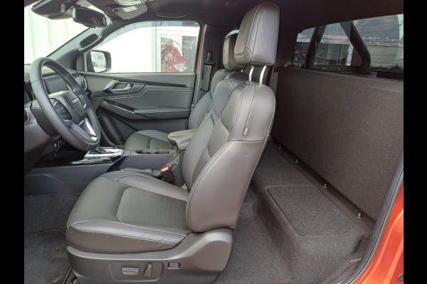 Isuzu D-max Extented Cab V-Cross 4WD AT Webasto 8000 Km 06-22