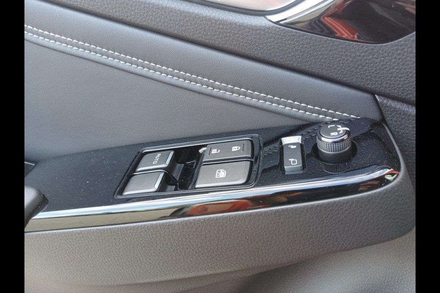 Isuzu D-max Extented Cab V-Cross 4WD AT Webasto 8000 Km 06-22