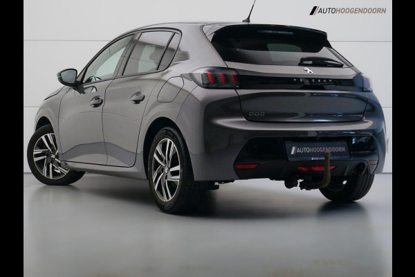 Peugeot 208 1.2 PureTech Allure (APPLE CARPLAY,LED,PANORAMA,STUURVERWARMING,3D-DISPLAY,CAMERA,TREKHAAK,LM-VELGEN,CRUISE,CLIMATE)