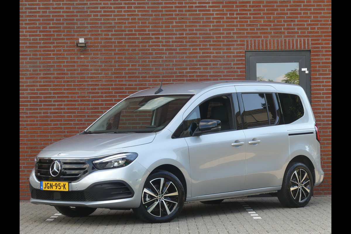 Mercedes-Benz EQT Tourer 200 L1 Premium Plus 45kWh Leer/LED/Camera/Navigatie Mercedes-Benz EQT Tourer 200 L1 Premium Plus 45kWh Leer/LED/Camera/Navigatie